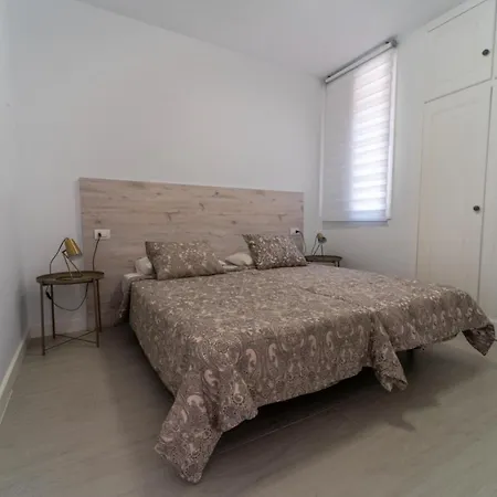 Comfortable Cristianos. Free Wifi. Appartamento *